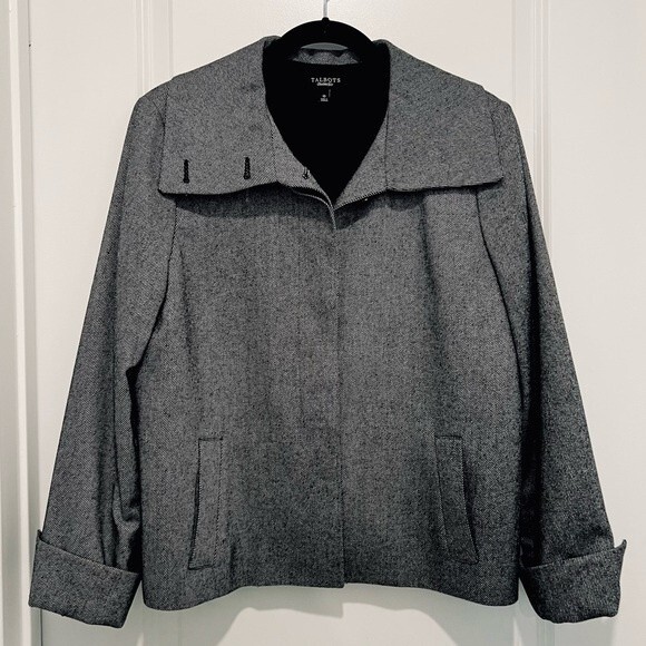 Talbots Black & White Striped Wool Blend Jackie Fit Pleated Peacoat/Jacket Sz 10 - Picture 1 of 12